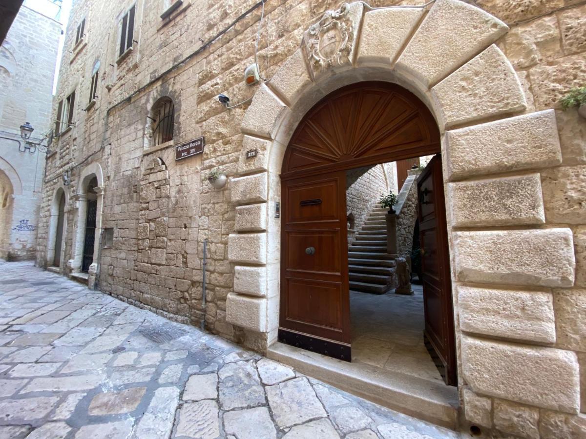 Palazzo Morola XIV Century Apartment Giovinazzo Bagian luar foto