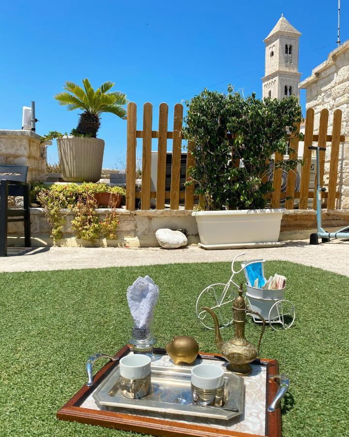 Palazzo Morola XIV Century Apartment Giovinazzo Bagian luar foto