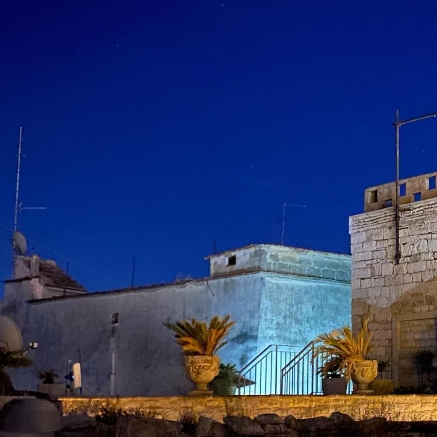 Palazzo Morola XIV Century Apartment Giovinazzo Bagian luar foto